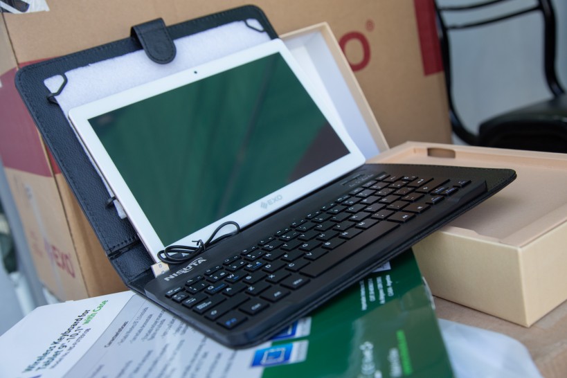 imagen Conectividad en la UNCUYO: entregaron tablets a estudiantes