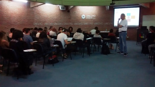 imagen Cineasta español dictará cursos sobre periodismo y gestión cultural