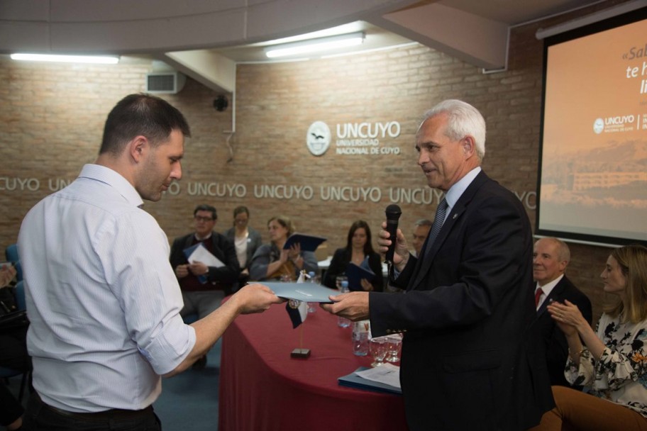 imagen Profesores de la UNCuyo  se formarán en el exterior