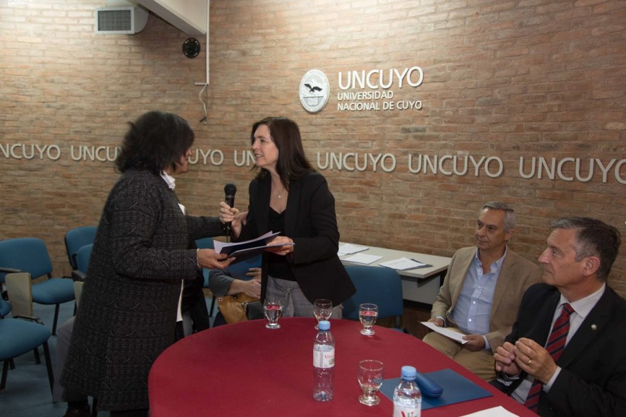 imagen Profesores de la UNCuyo  se formarán en el exterior