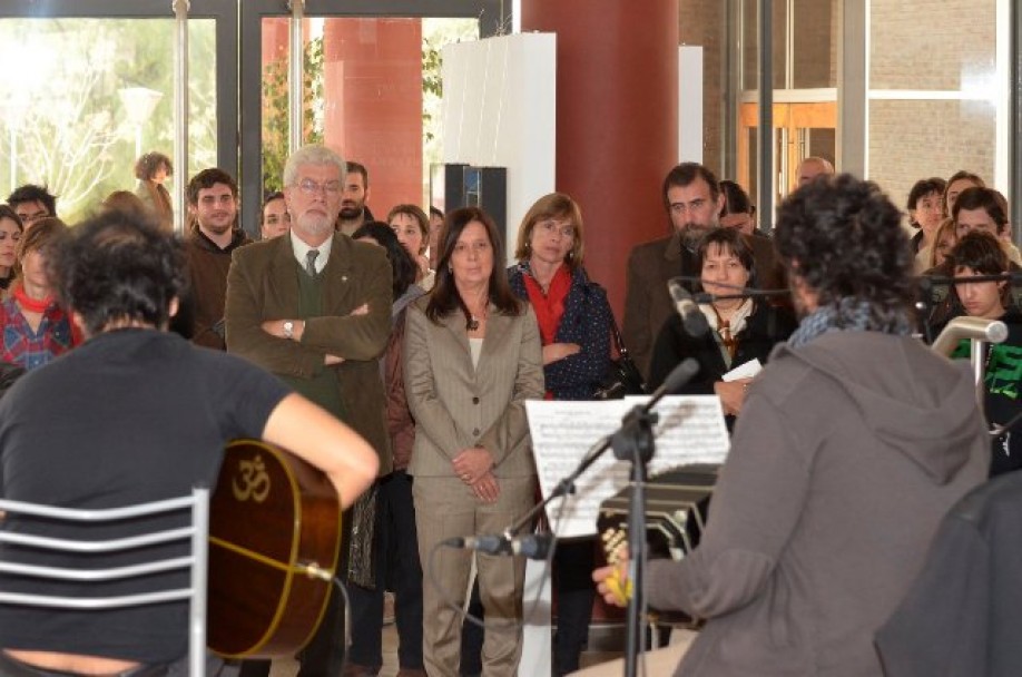 imagen Una muestra de arte en el Rectorado, en adhesión de los 73 años de la Universidad