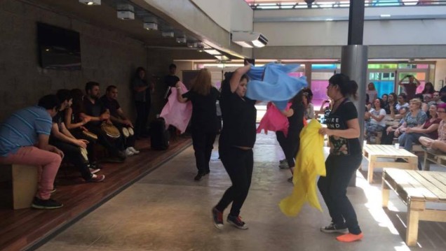 imagen Pacientes del Hospital Pereyra pusieron en escena sus experiencias de arte