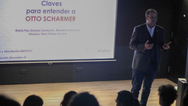 imagen Compartieron claves para entender al pensador Otto Scharmer