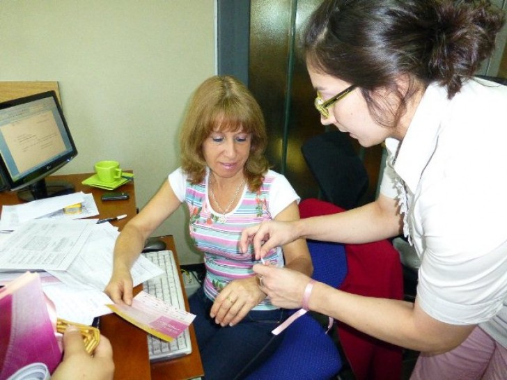 imagen Damsu promueve el control anual para detectar el cáncer de mama