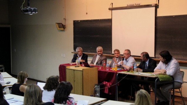 imagen Debatieron sobre salud en la Facultad de Ciencias Económicas