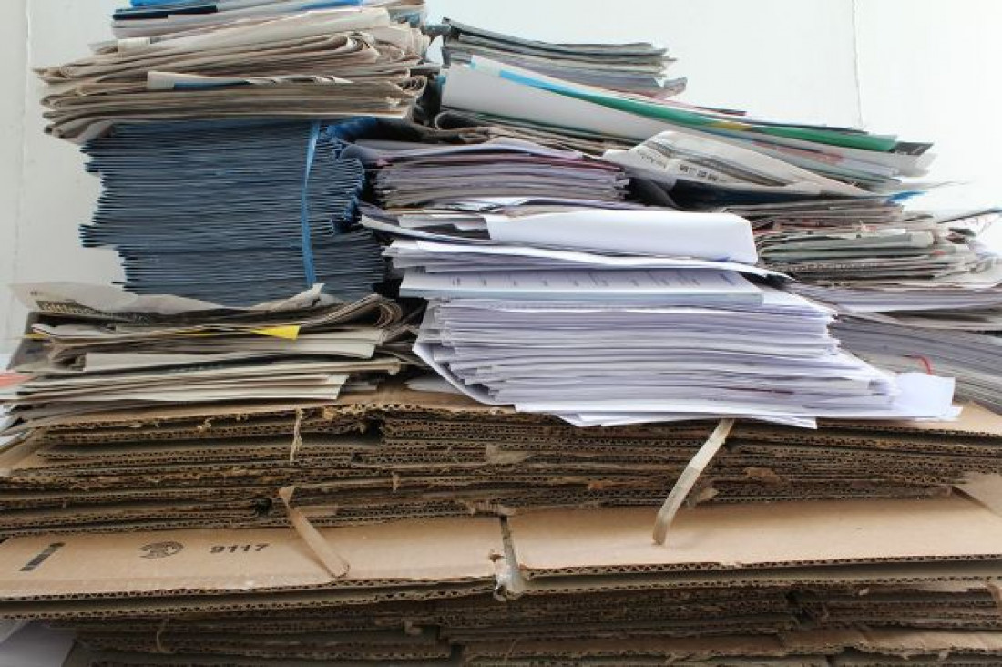 imagen Buscan reciclar papel para regalar juguetes en el día del niño