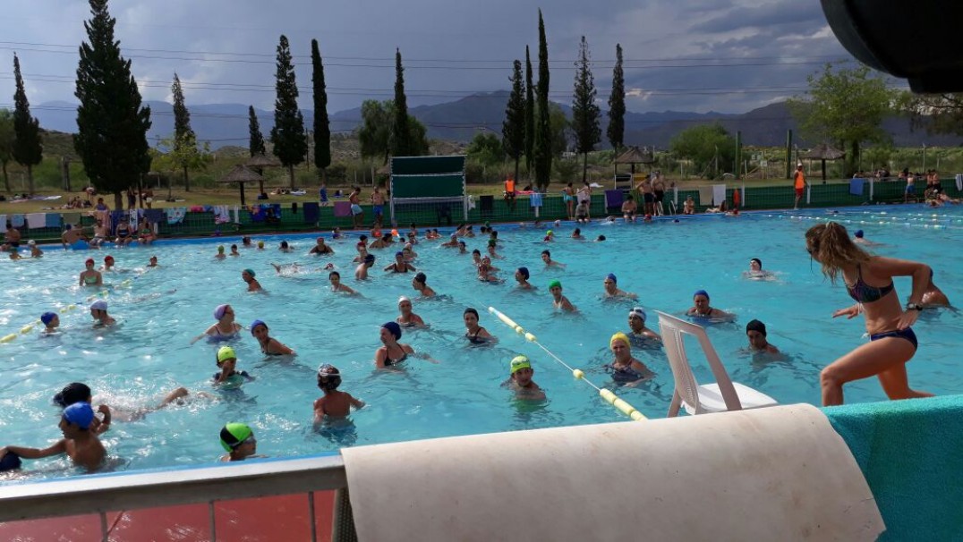 imagen Club de la UNCuyo incrementó sus actividades en la pileta