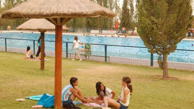 imagen En diciembre comienza la temporada de pileta y la Escuela de Verano 