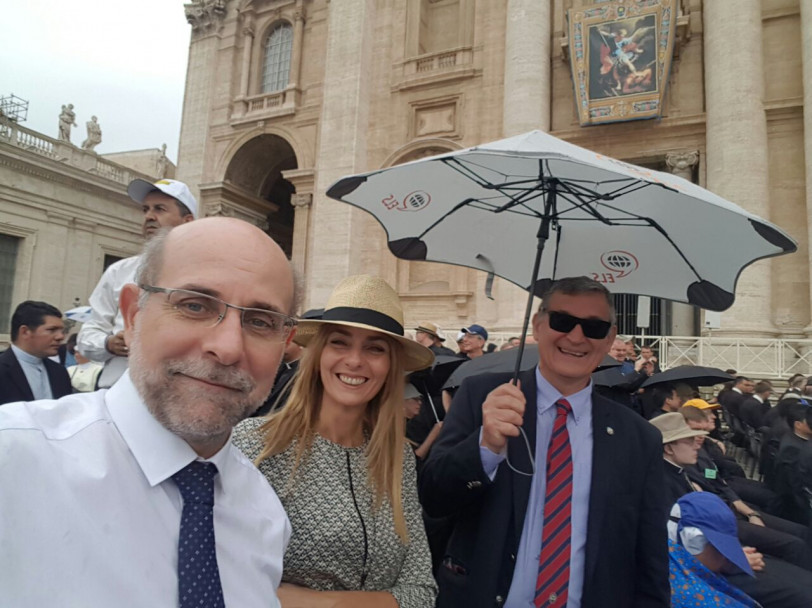 imagen El rector Pizzi se reunió con el Papa Francisco en El Vaticano