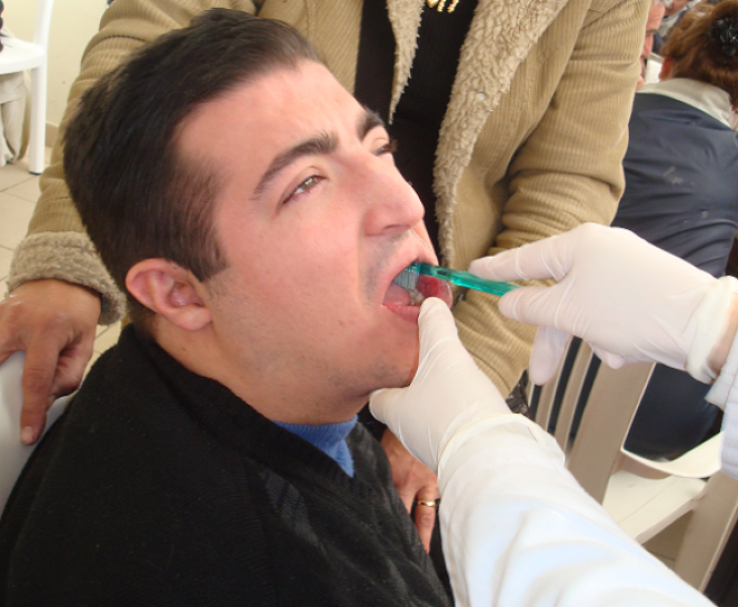 imagen Equipo de la UNCuyo realiza tareas de prevención bucal a personas con discapacidad