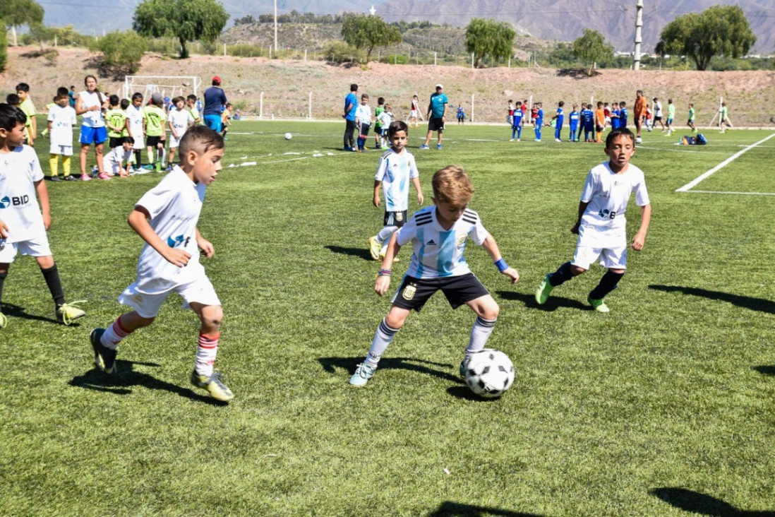 Fundación Real Madrid abre su primera escuela de fútbol anual para niños en  Uruguay - EL PAÍS Uruguay