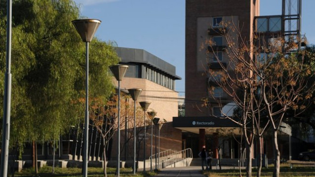 imagen Empadronan a egresados para elecciones en la Universidad