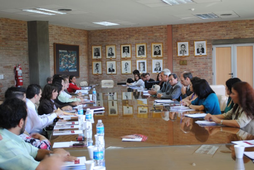 imagen La Red Nacional de Pasantías se reunió en la Universidad