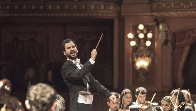 imagen Del Colón a la Nave UNCUYO: el maestro Ezequiel Silberstein dirigirá la Sinfónica 