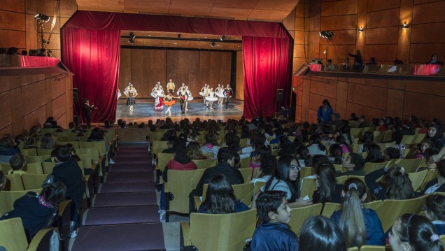 imagen La Nave Universitaria acerca la cultura a instituciones sociales y educativas