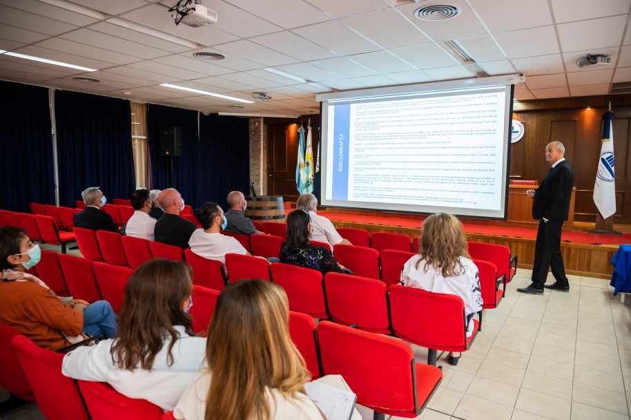 imagen La UNCUYO tiene su primer egresado del doctorado en Odontología