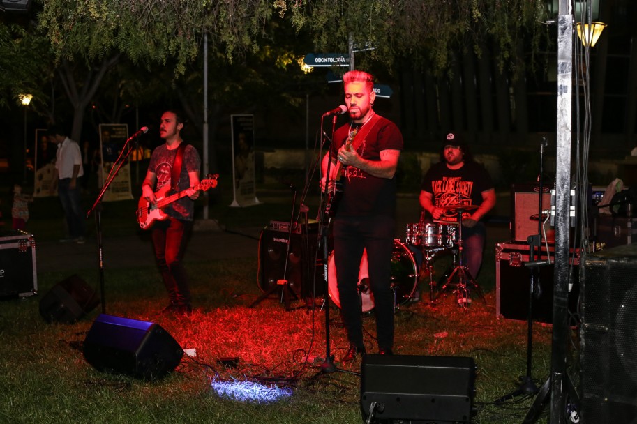 imagen Egresados de la Universidad vivieron una noche de reencuentros y camaradería