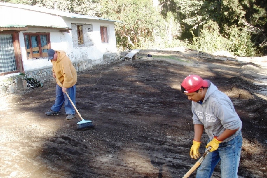 imagen Comenzaron trabajos de limpieza en el predio de la UNCuyo en La Angostura