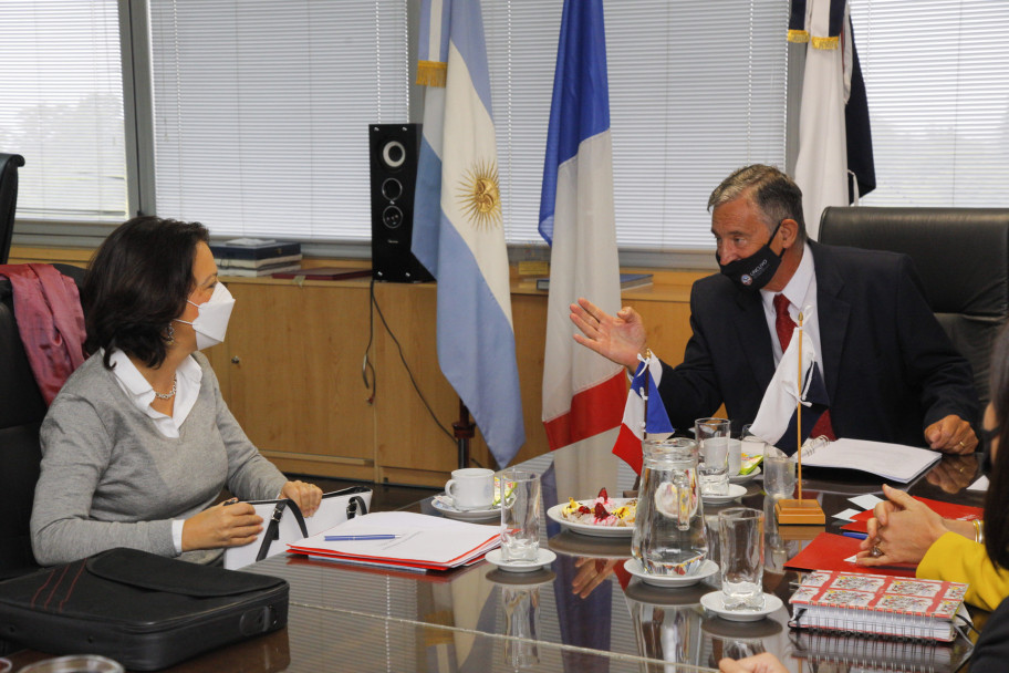 imagen La Universidad renueva lazos de cooperación con Francia