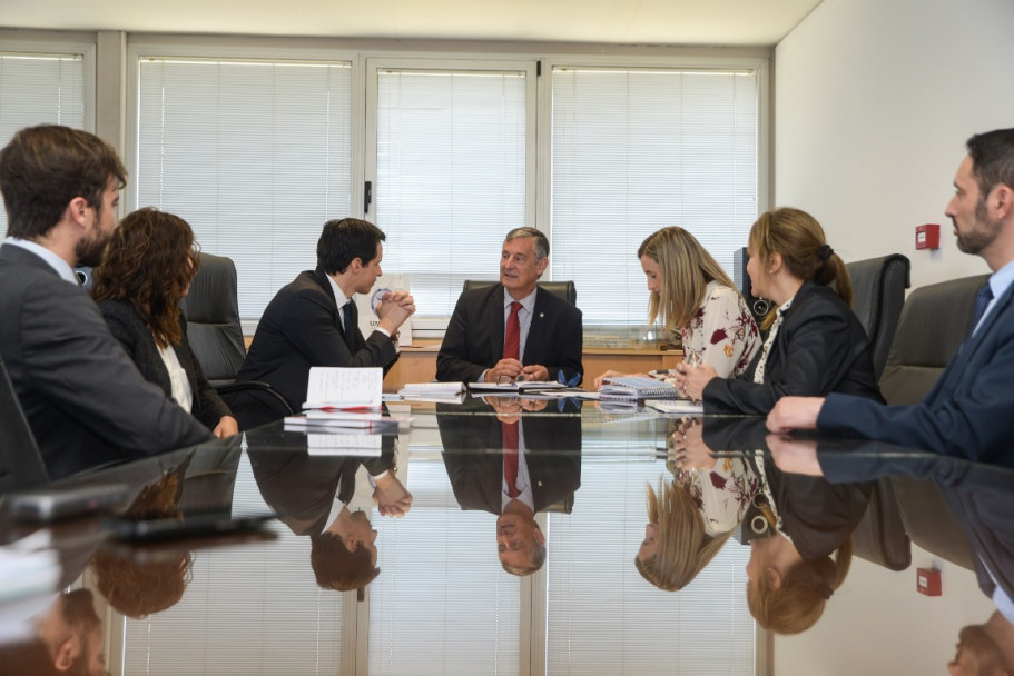 imagen Rector recibió a representante de la Embajada de Francia