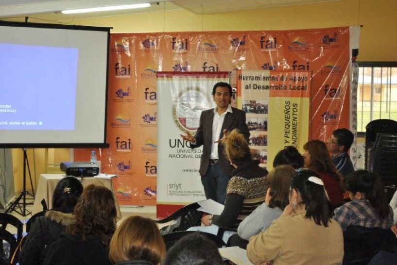 imagen Inició Taller: "Formación de Trabajadores Municipales" en Rivadavia