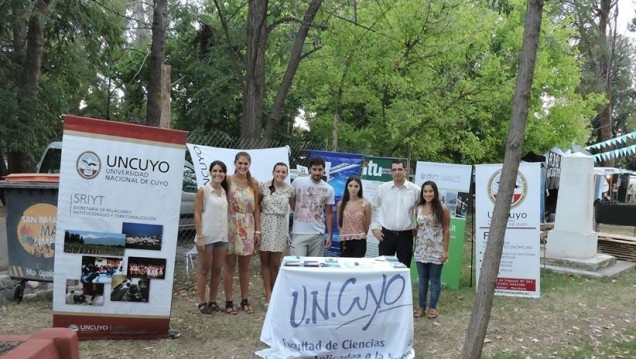 imagen La UNCuyo difundió su oferta académica en la Fiesta de la Vendimia de San Rafael