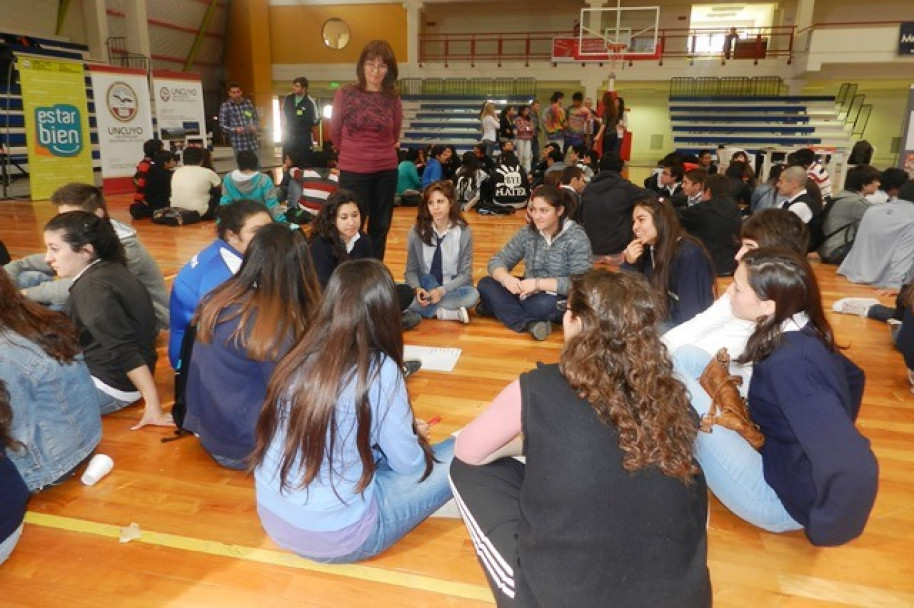 imagen En General Alvear fue todo un éxito el Taller Regional del Programa "De los Barrios a la Universidad"