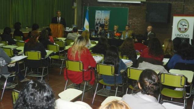imagen La UNCuyo lanzó el Ciclo de "Licenciatura en Literatura Infantil y Juvenil" en Rivadavia