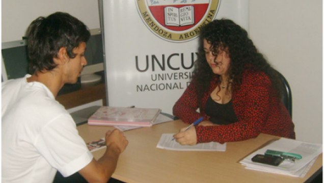 imagen Finalizó la inscripción de BECAS 2014 en General Alvear