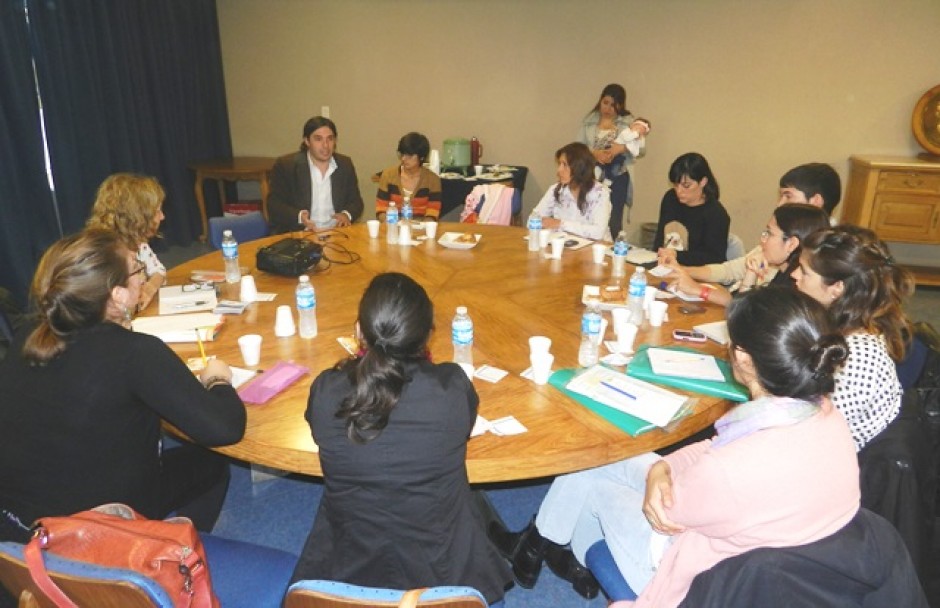 imagen Se realizarán talleres regionales sobre el Proyecto "DE LOS BARRIOS A LA UNIVERSIDAD" en los departamentos de Mendoza
