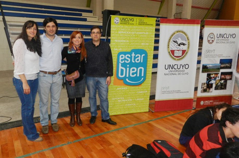 imagen En General Alvear fue todo un éxito el Taller Regional del Programa "De los Barrios a la Universidad"