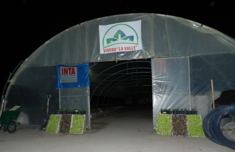 imagen La SRIyT concluyó el año de actividades inaugurando el invernadero de plantines de especies hortícolas en Lavalle