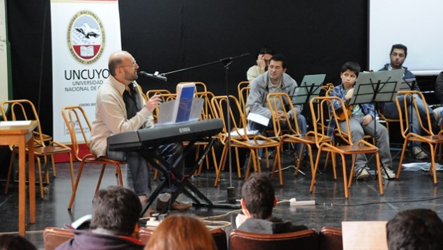 imagen Excelente convocatoria tuvo el "Curso de Improvisación para Músicos" en Rivadavia