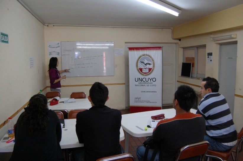 imagen Comenzaron talleres gratuitos de inglés en Rivadavia