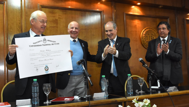 imagen Juez Internacional del Mar nuevo Doctor Honoris Causa de la UNCuyo