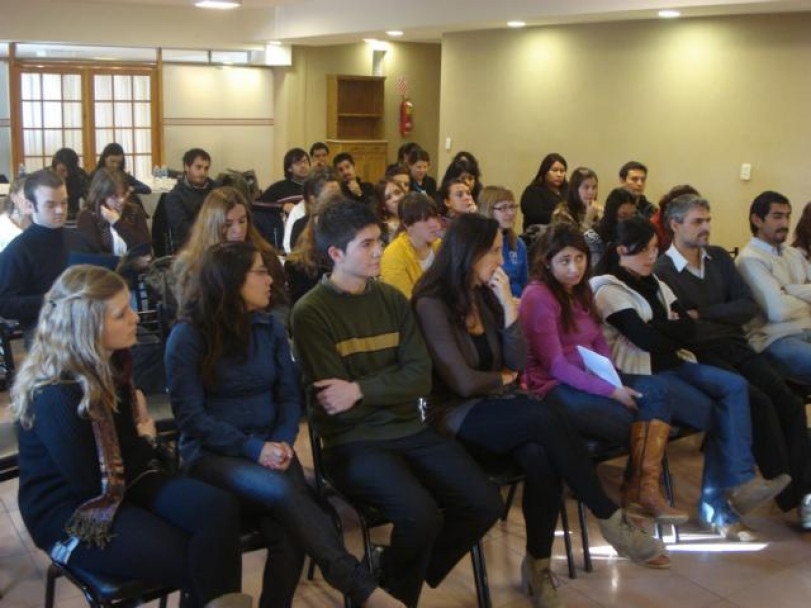 imagen Reunión del programa "Vuelta al Pago" junto a gestores de la SRIyT