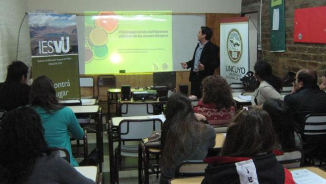 imagen Segunda jornada del curso taller de Recursos Humanos en San Carlos