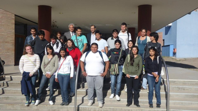 imagen Jóvenes se capacitan para ayudar a Productores Agrícolas en el departamento de Lavalle