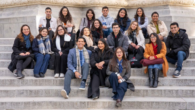 imagen La Fundación Carolina lanzó su convocatoria de becas 2026-2027 para estudiar posgrados en España