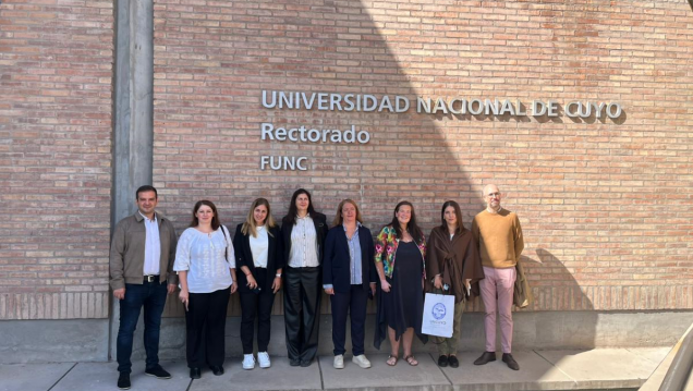imagen La UNCUYO vivió una jornada de cooperación internacional con docentes investigadores de prestigiosa universidad rumana