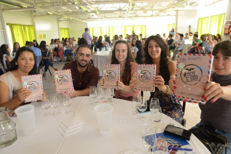 imagen Estudiantes se prepararon para "Ser Internacionales"