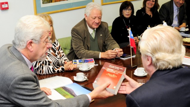 imagen Embajador Zaldívar proyecta integración argentino-chilena hacia el Siglo XXI