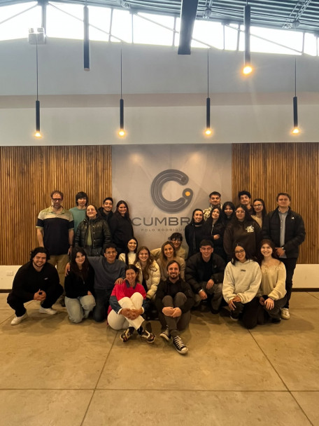 imagen La UNCUYO recibió a estudiantes de Chile en una experiencia internacional de innovación sostenible