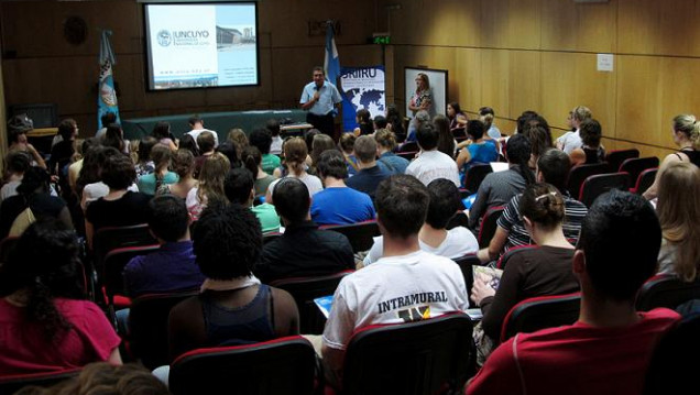 imagen Bienvenida a estudiantes extranjeros