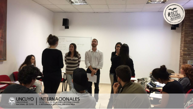 imagen Café Internacional en la Facultad de Odontología