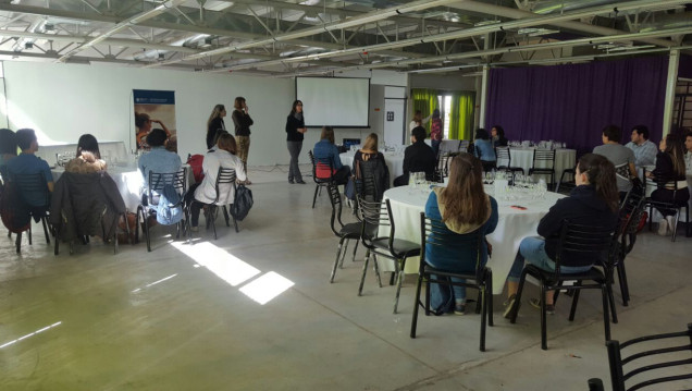 imagen Arrancó la Semana Internacional UNCUYO con degustación de vinos y exposiciones culturales