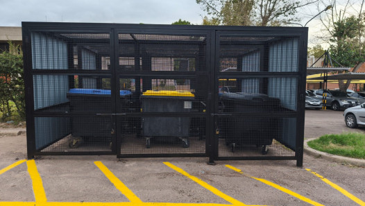 imagen Nueva plataforma de contenedores en la Facultad de Ciencias Políticas y Sociales