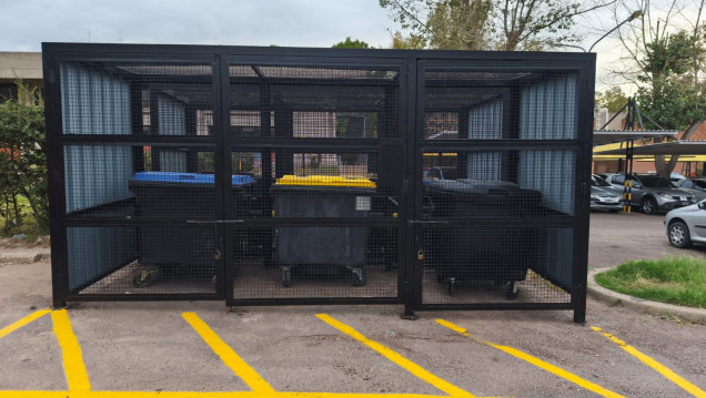 imagen Nueva plataforma de contenedores en la Facultad de Ciencias Políticas y Sociales