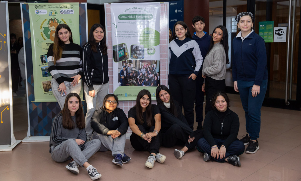 imagen Colegios de la UNCUYO presentaron sus iniciativas ambientales