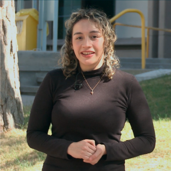 imagen Maira Gómez, estudiante de la Facultad de Ciencias Económicas